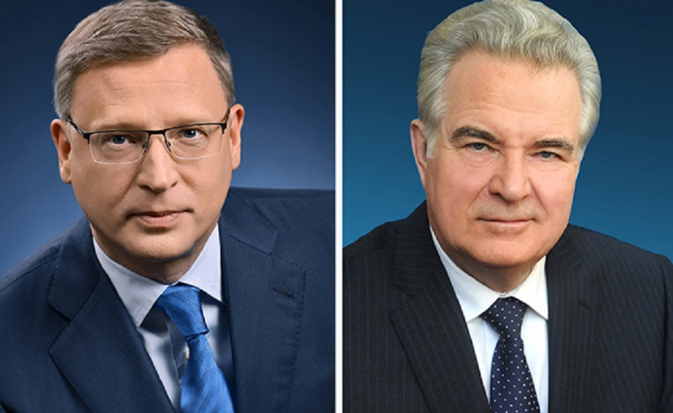 Первые лица Омской области поздравили работников торговли 