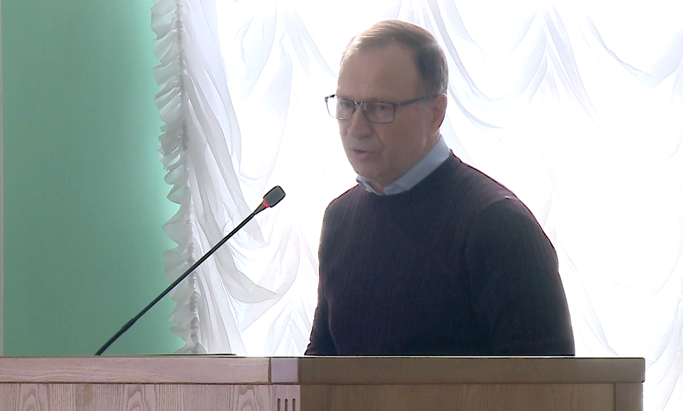 Мандат экс-депутата омского горсовета Федотова передадут Леонтьеву