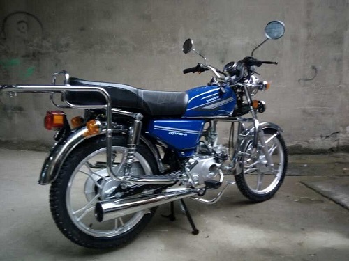 Два омича погибли после столкновения УАЗа и мокика