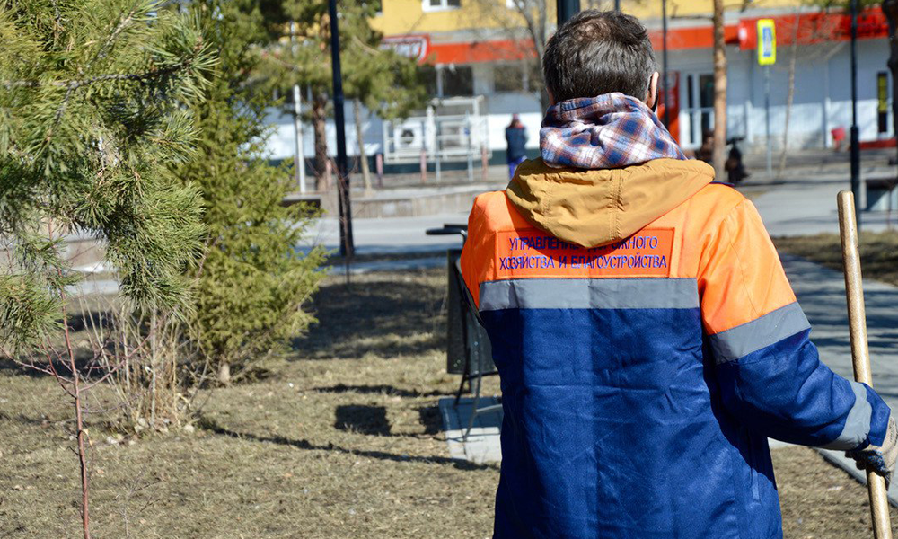 Омское Управление дорожного хозяйства и благоустройства набирает сезонных рабочих