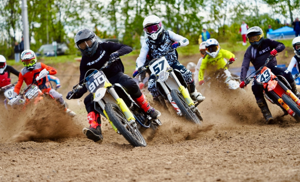 В Таре на мотодроме имени Александра Невского прошли чемпионат и первенство СФО по мотокроссу