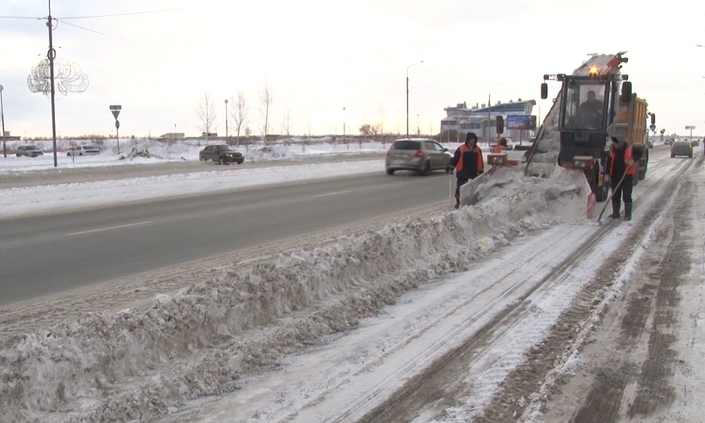 С омских улиц вывезли больше 12 тысяч кубометров снега