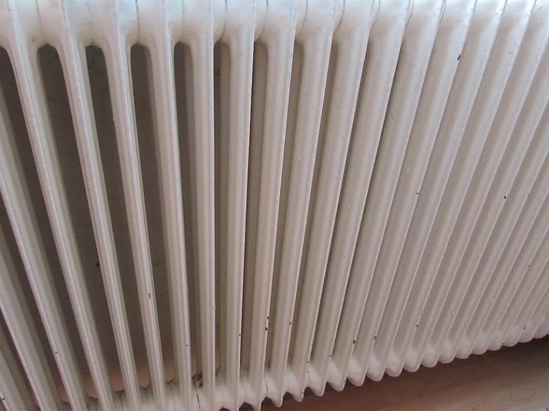 Прокуратура выявила нарушения при проведении ремонта в двух омских детсадах