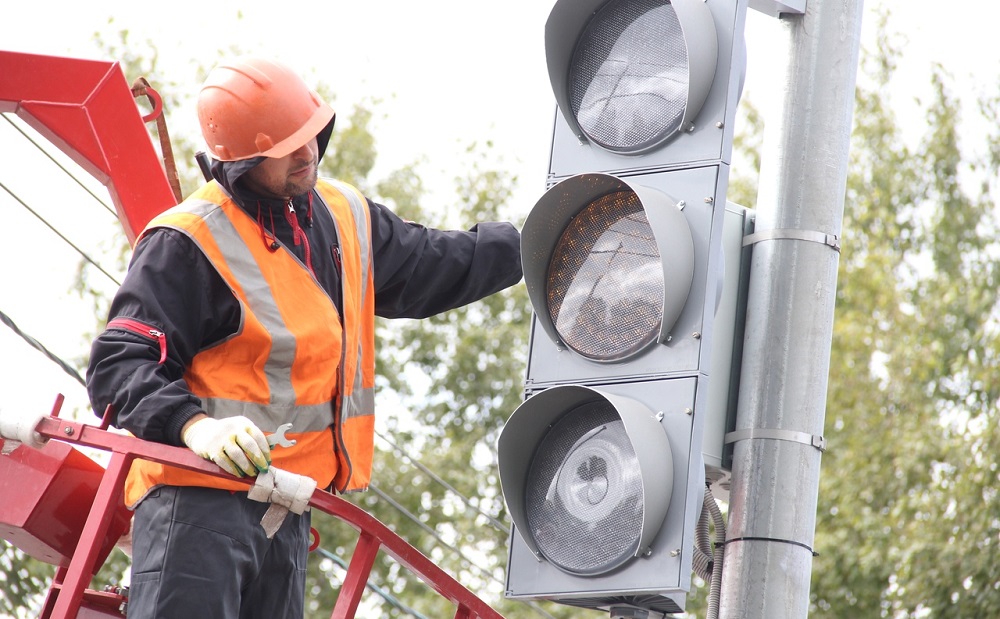 В Омске изменили работу светофоров на Богдана Хмельницкого и Масленникова