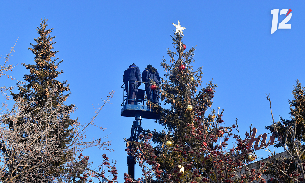 Омск украсят к Новому году за 1,1 млн рублей