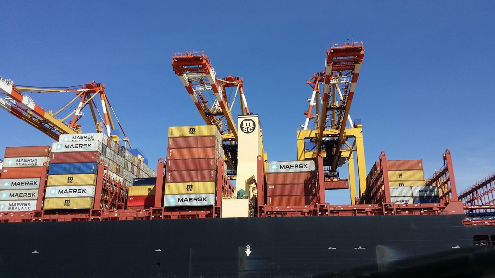 Омская область больше всего экспортирует продукты нефтехимии и продовольствие