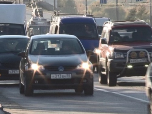 В Госдуме предложили запретить ездить на старых автомобилях