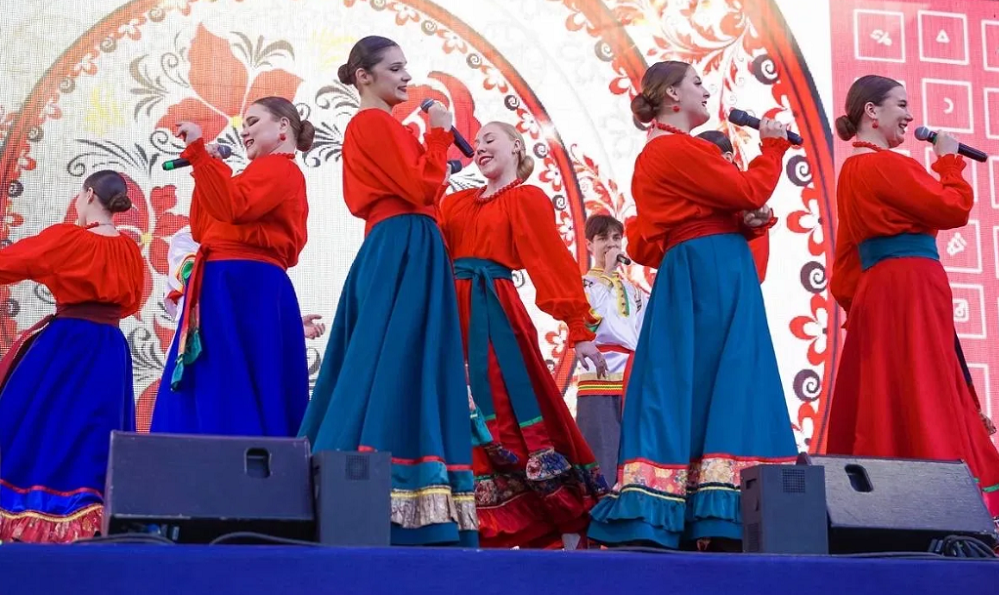 На Пешеходном Любинском прошёл гала-концерта фестиваля «СтудВесна. Таланты третьей столицы»