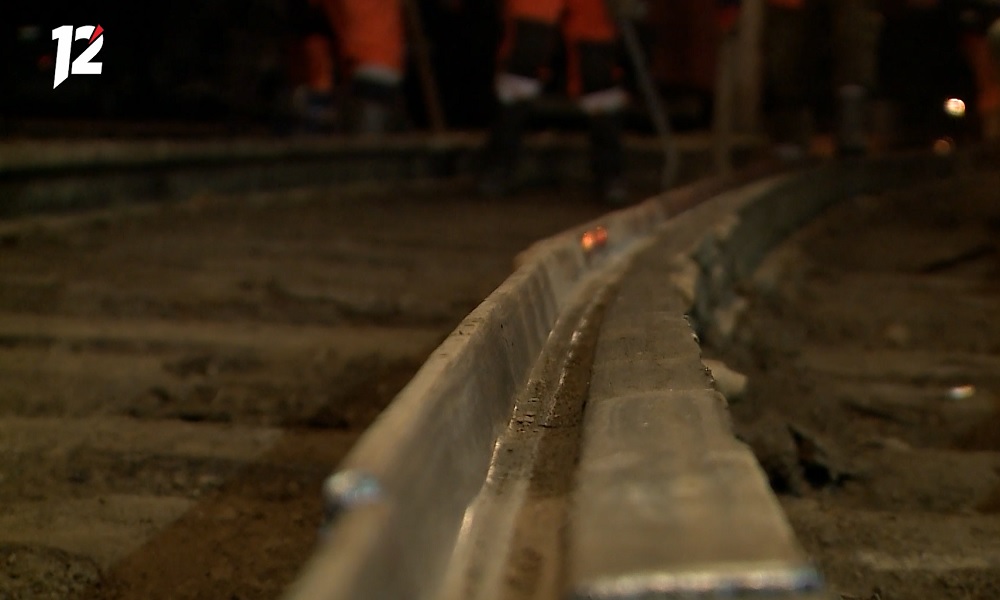 В Омске продолжается ремонт трамвайных путей