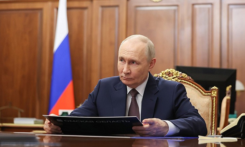 Владимир Путин назвал подготовку кадров одной из ключевых задач для космической отрасли Омска