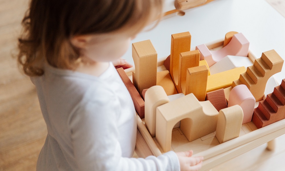 За 2021 год — 549 семей, 1 637 детей: в Омской области развивается институт приёмной семьи