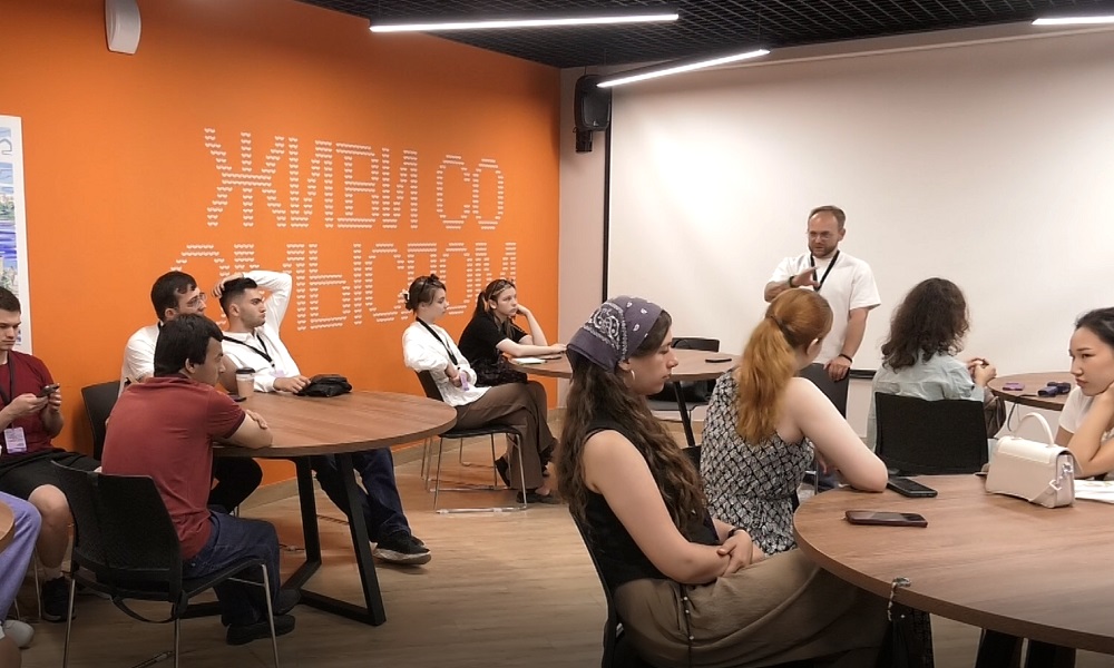 Участники международного форума знакомятся с Омском 