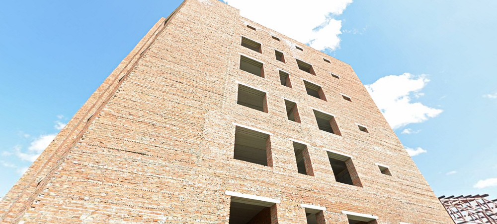 Омский департамент имущества изымает долгострой в центре города для продажи 