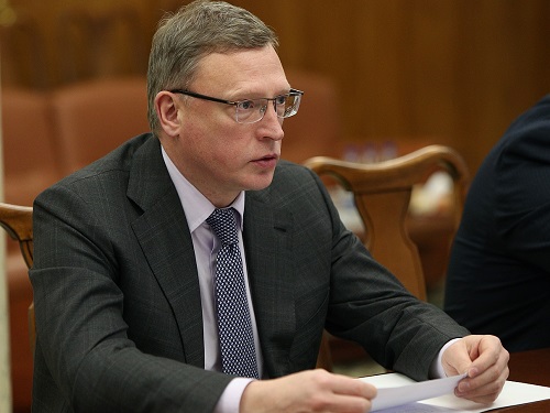 Губернатор поручил усилить меры безопасности на омских дорогах