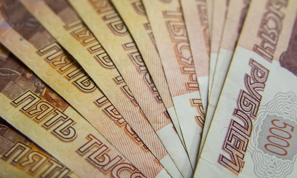 Суд обязал омича, который сбил мужчину на пешеходном переходе, заплатить за моральный вред 80 тысяч рублей