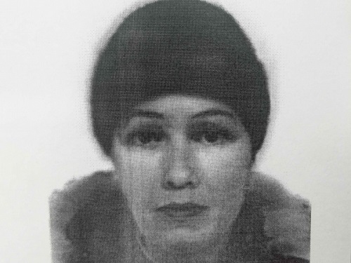 Мошенницы похитили у омички деньги и драгоценности под предлогом снятия порчи