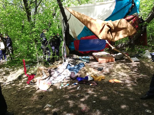 Омич до смерти забил бродягу и сжег его тело