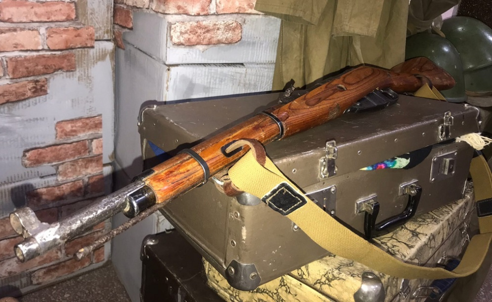 Винтовку Мосина, револьвер Нагана и другие подлинные вещи времён войны омичи увидят в Доме кино