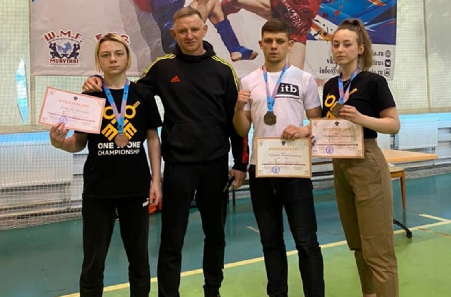 Омичи завоевали шесть золотых медалей и кубок на первенстве федерации муайтай России