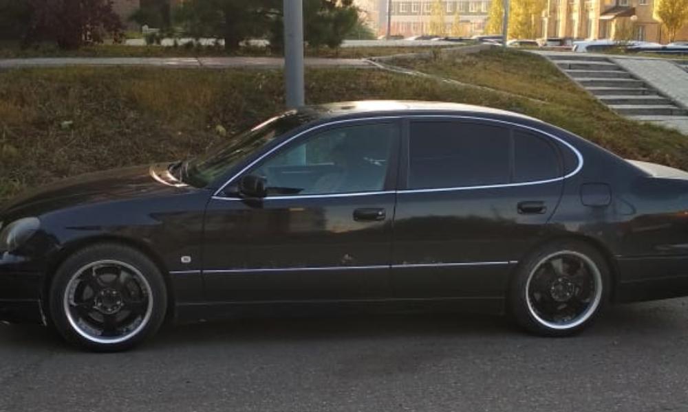 Из-за долгов по зарплате перед бывшим сотрудником омич чуть не лишился своего «Лексуса» 