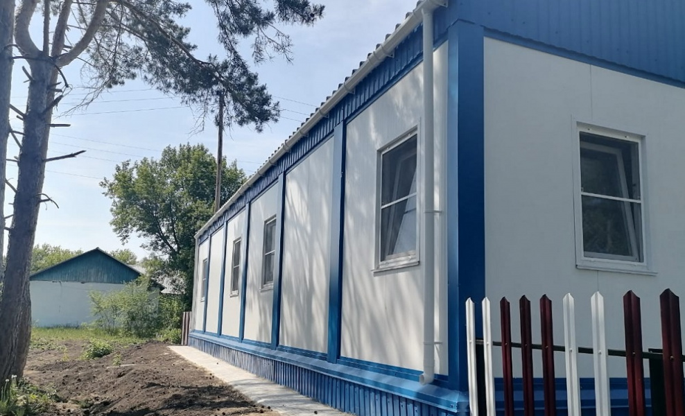 В Омской области до конца лета построят 48 новых ФАПов и врачебных амбулаторий