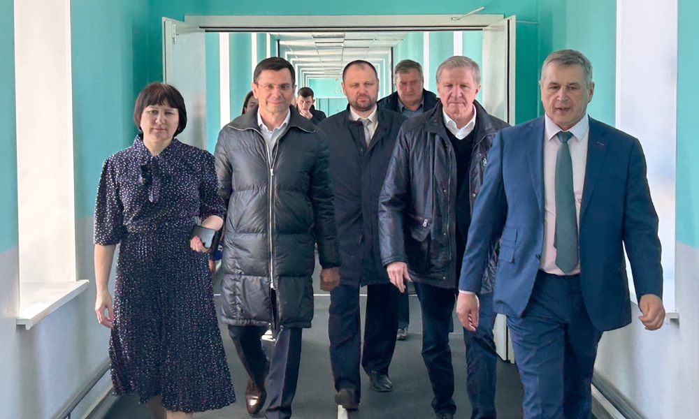 Депутат Государственной Думы Игорь Антропенко в ходе рабочей поездки оценил развитие инфраструктуры в Горьковском районе