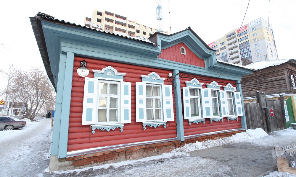 Волонтёры закончили восстановление старинного здания в Омске в рамках «Том Сойер Феста»