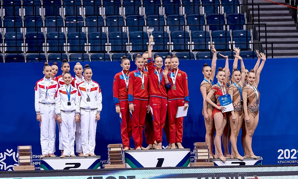 Омские гимнастки забрали всё золото в групповых соревнованиях на чемпионате Сибири 