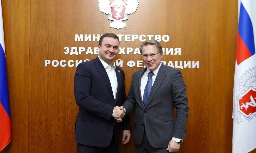 Виталий Хоценко и Михаил Мурашко провели рабочую встречу в Москве