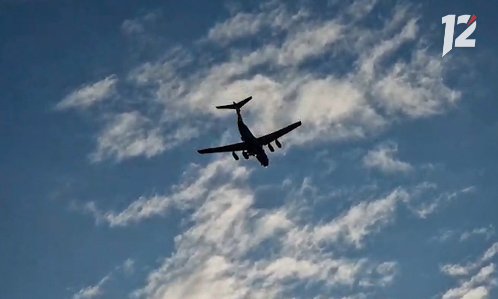 В аэропорту Казани экстренно приземлился самолёт из Омска