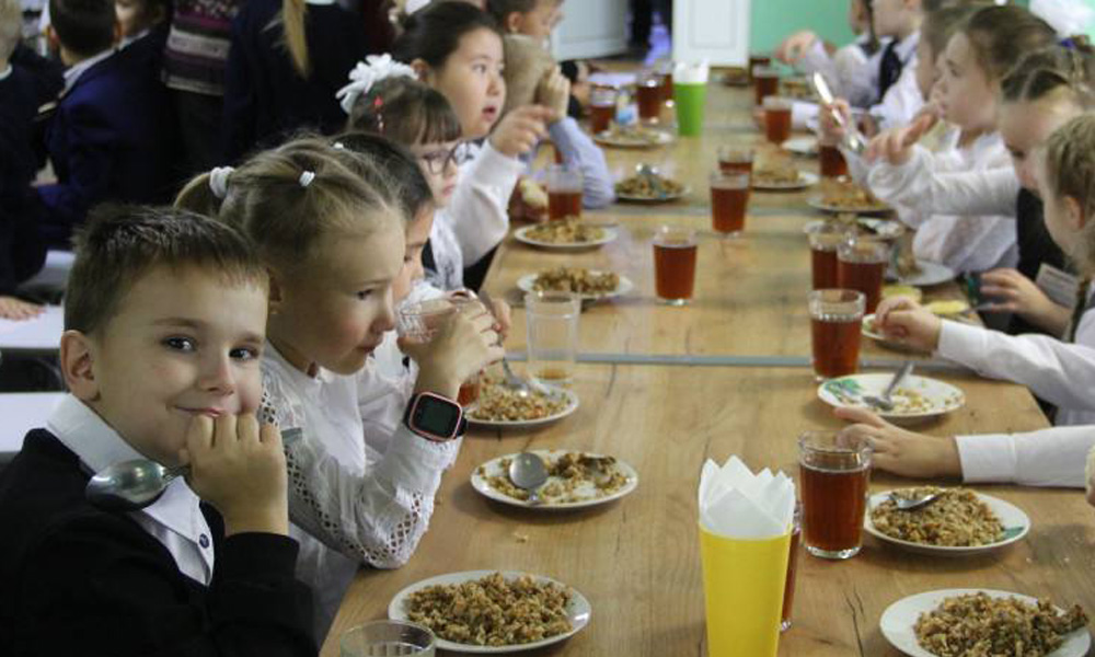 В омском департаменте образования сообщили о том, как организовано школьное питание