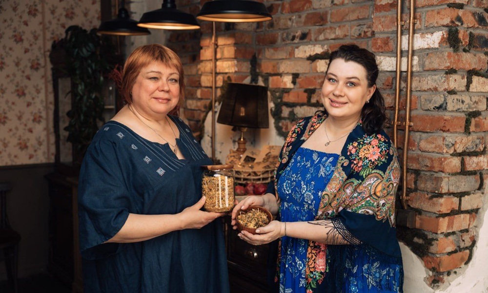 Жительница Омской области открыла производство травяного чая