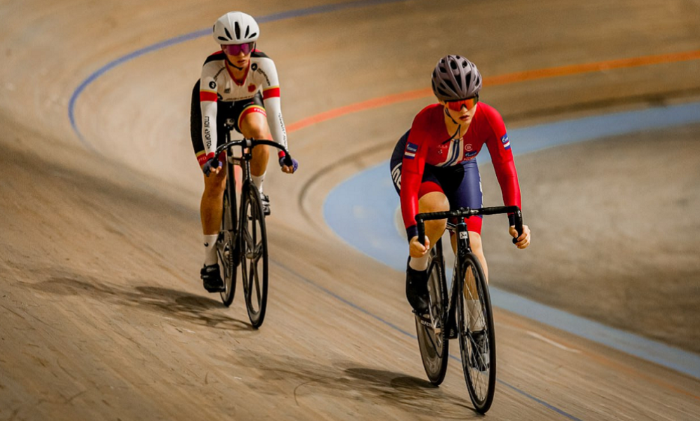 В Омске стартовали международные соревнования по велоспорту на треке