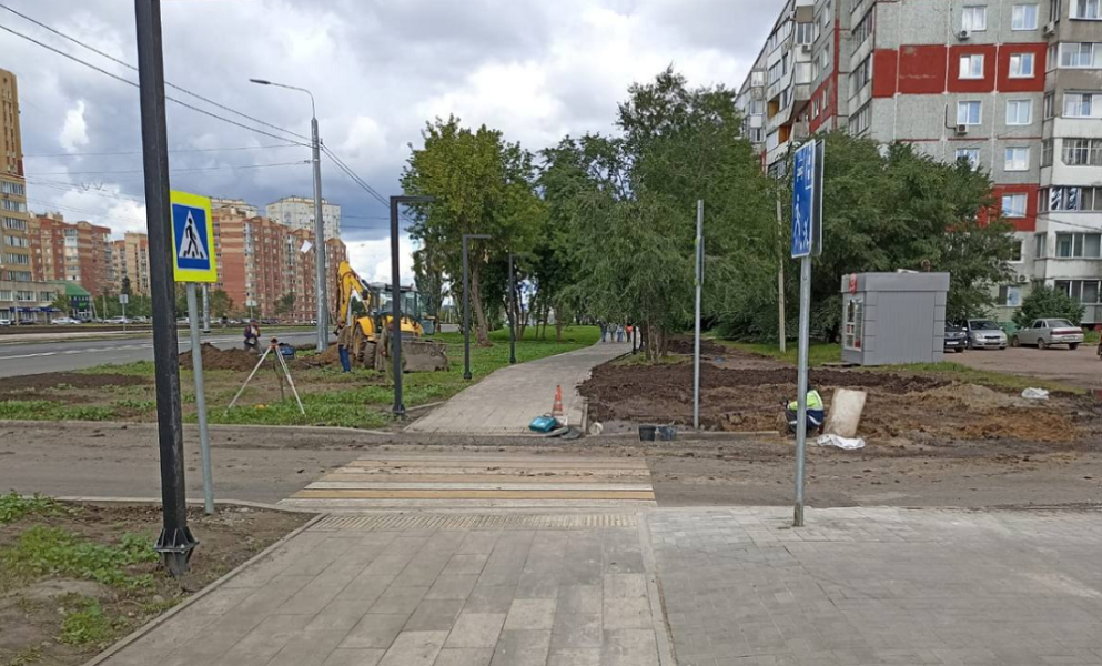 Омский департамент строительства взял на контроль устранение недочётов на бульваре Архитекторов