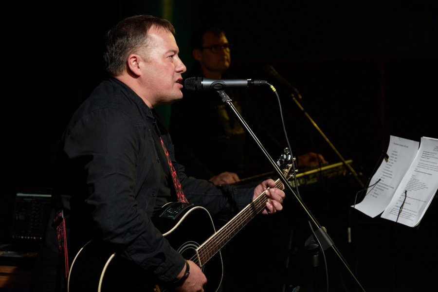 Омский поэт и музыкант Дмитрий Юферов проведёт концерт-презентацию новой книги