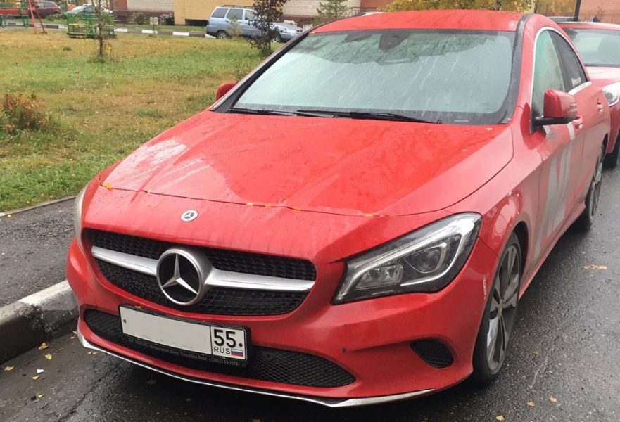 У омички арестовали Mercedes-Benz за большой долг 