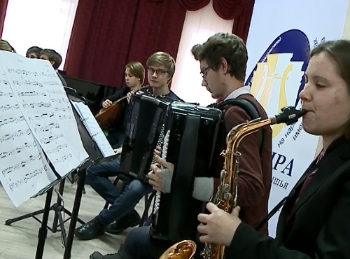 Студенты омской Шебалинки сыграют на новых инструментах от президента 