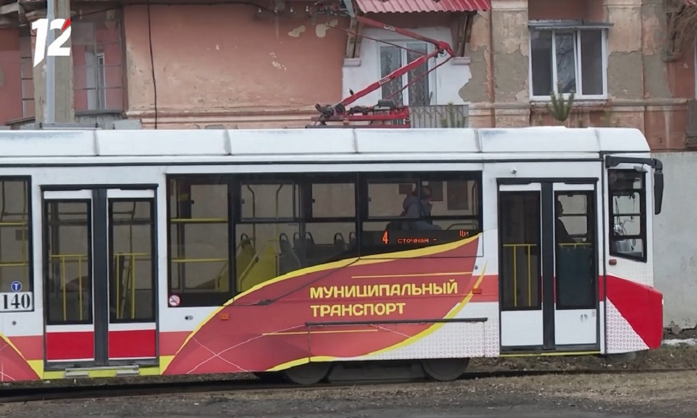 В Амурском посёлке Омска продолжается капремонт трамвайных путей 