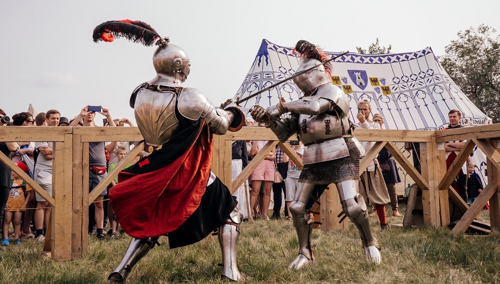 От гладиаторских боёв до рыцарских поединков: что ждёт омичей на фестивале «Щит Сибири» (0+) в 2023 году