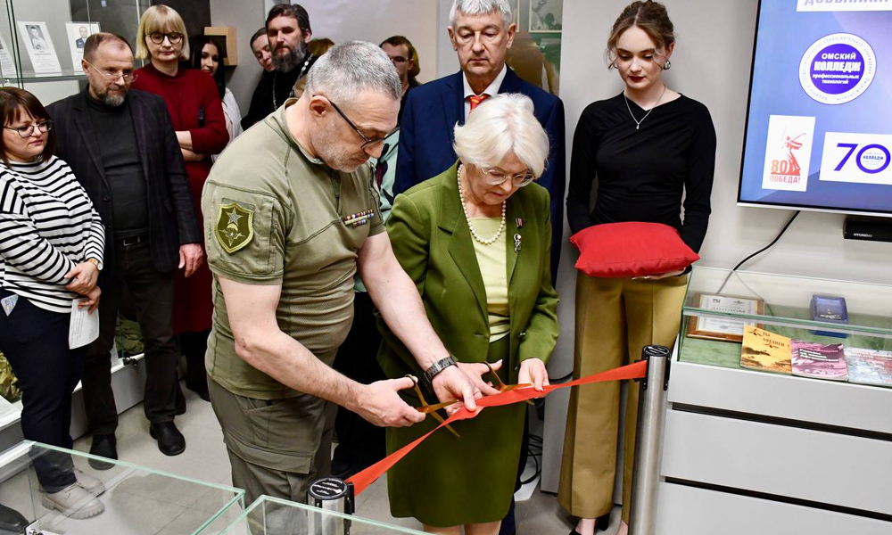 В омском колледже открыли музей имени Героя России Виктора Дубынина