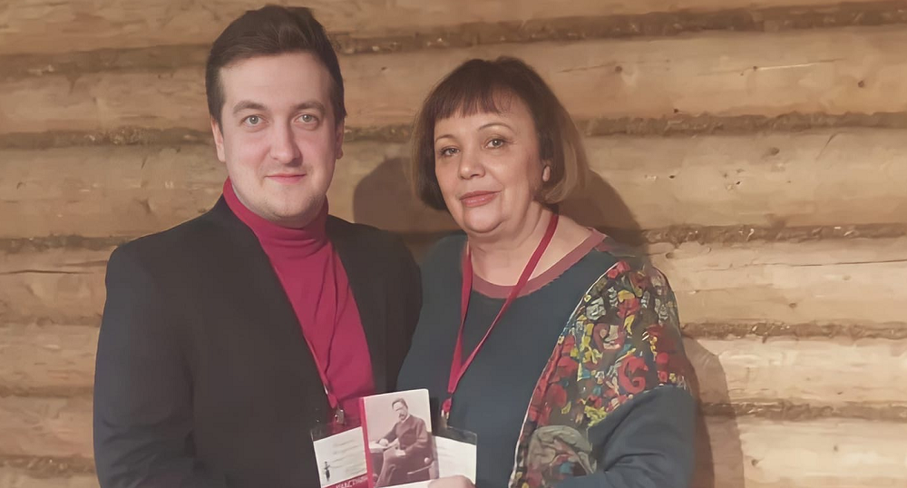 Актёр из Омска участвует в международном конкурсе в усадьбе Чехова Мелихово