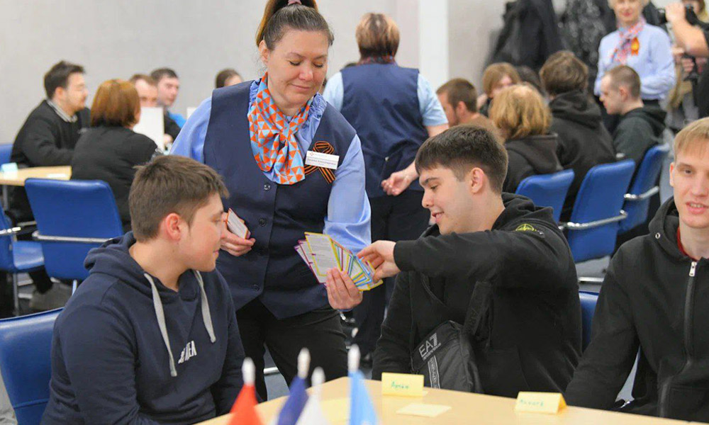 Более 10 тысяч омичей посетили Всероссийскую ярмарку трудоустройства 