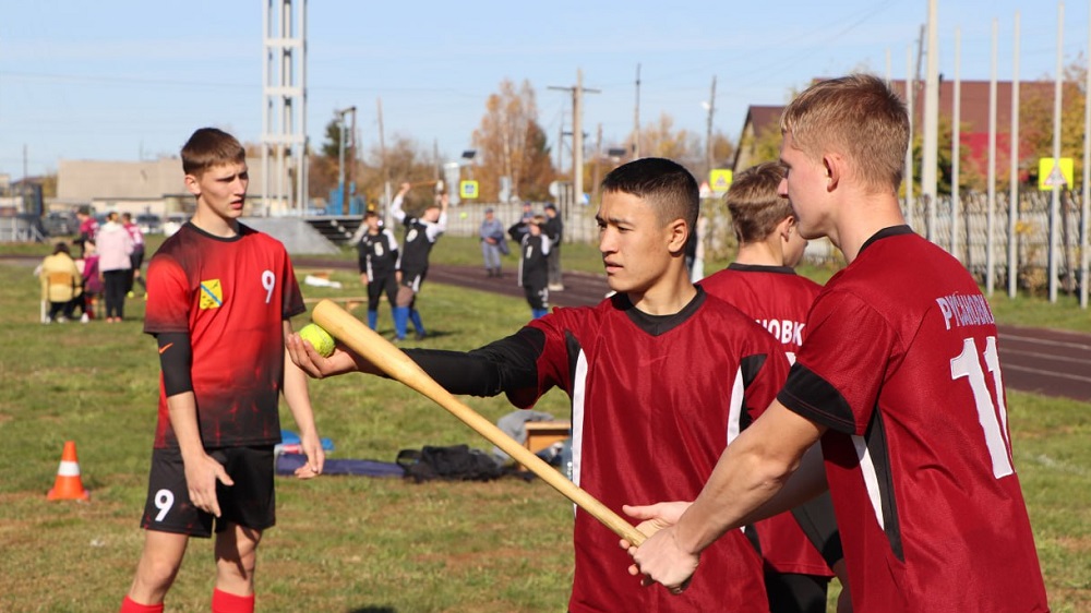 Кубок региона среди мужских команд и Первенство области по мини-лапте среди юниоров проходят в Черлаке