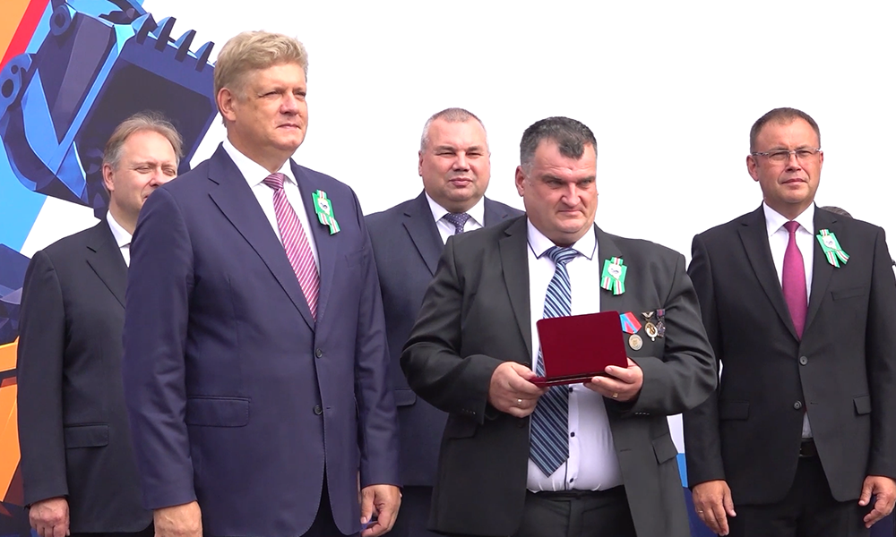 Полпред президента в СФО Анатолий Серышев отправился в рабочую поездку в Кузбасс