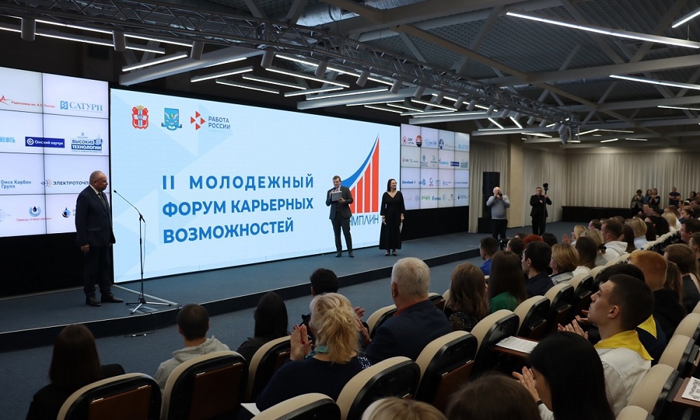 Депутат Игорь Попов ответил на «100 вопросов о карьере»