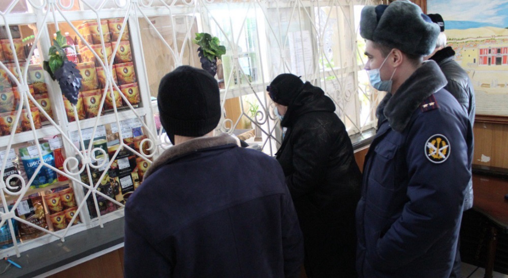 В Омске проверили, есть ли сахар в магазине для осуждённых