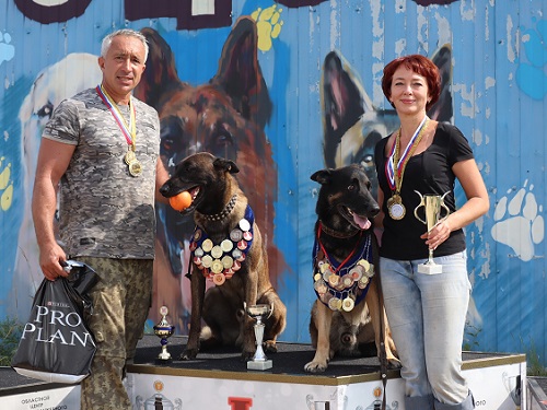 Собаководы Сергей Бурим и Марина Лебедева стали чемпионами Омской области 