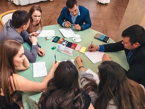 Омских знатоков и эрудитов приглашают блеснуть интеллектом ради больных детей