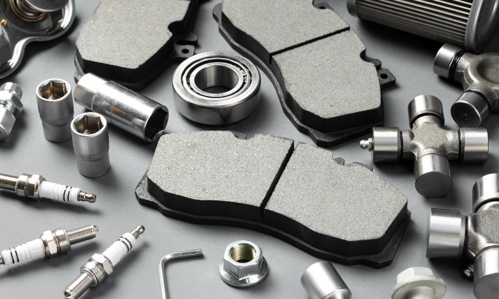 Чаще всего в прошлом году омичи покупали запчасти и аксессуары для автомобилей