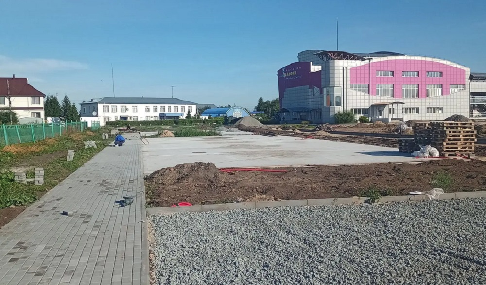 В пяти районах Омской области продолжается благоустройство общественных пространств